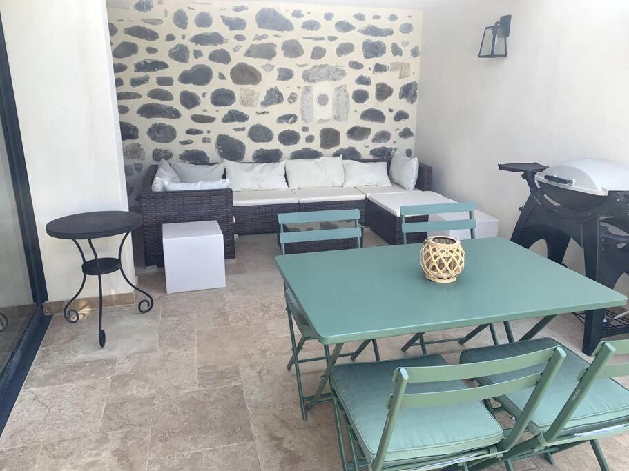 Appartement Bas De Maison Lavilledieu  外观 照片