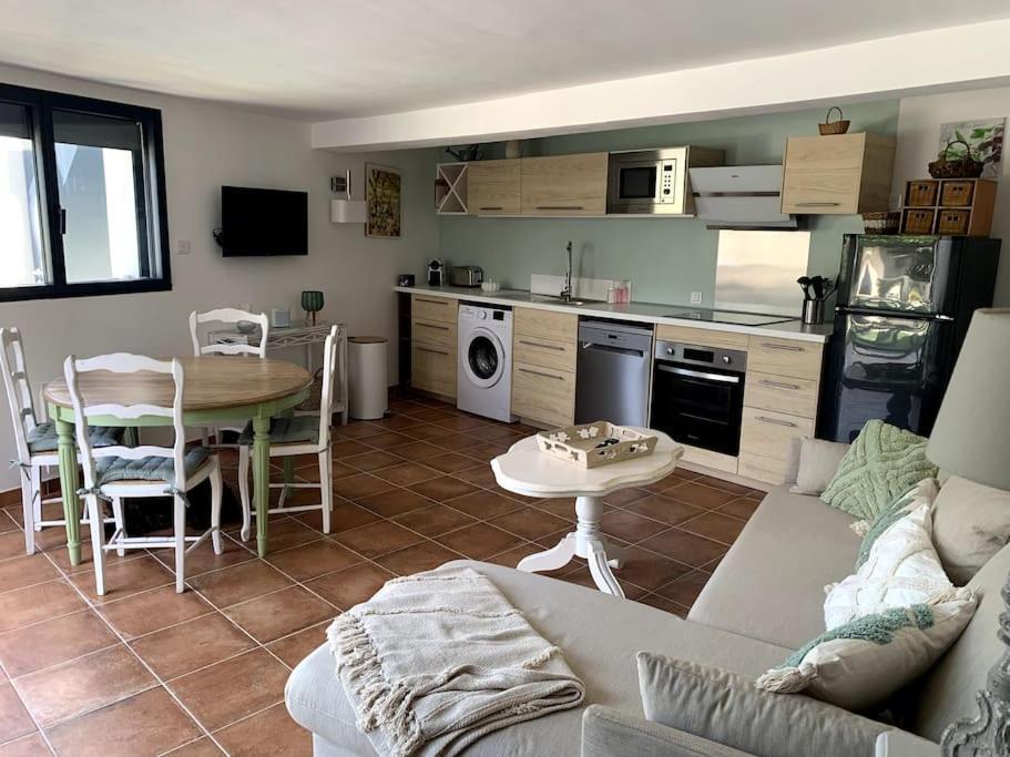 Appartement Bas De Maison Lavilledieu  外观 照片
