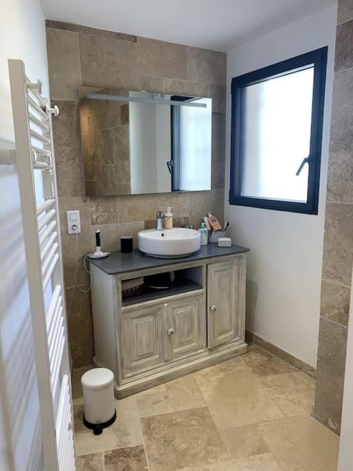 Appartement Bas De Maison Lavilledieu  外观 照片