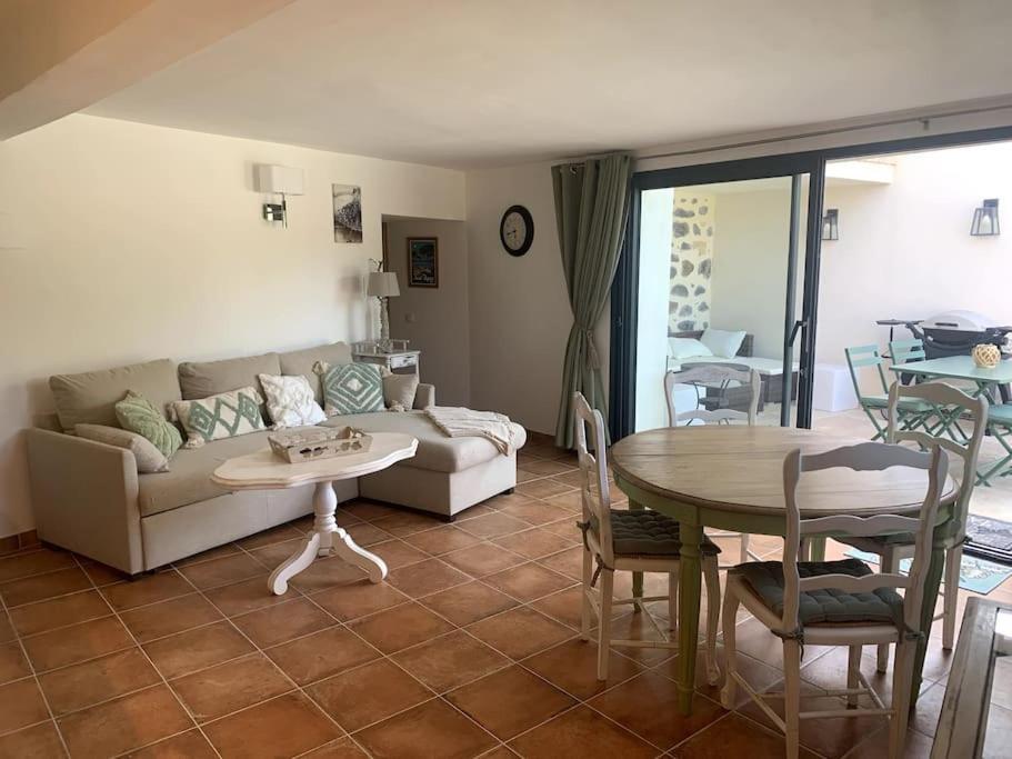 Appartement Bas De Maison Lavilledieu  外观 照片