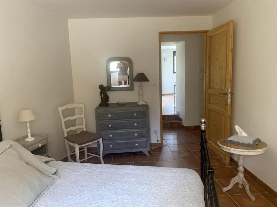 Appartement Bas De Maison Lavilledieu  外观 照片
