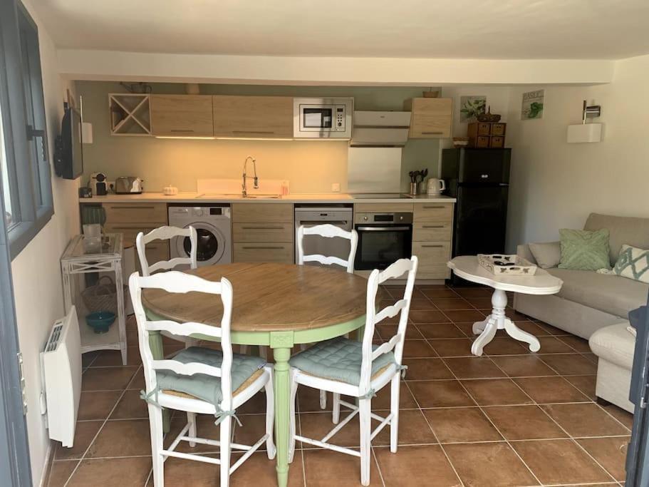 Appartement Bas De Maison Lavilledieu  外观 照片